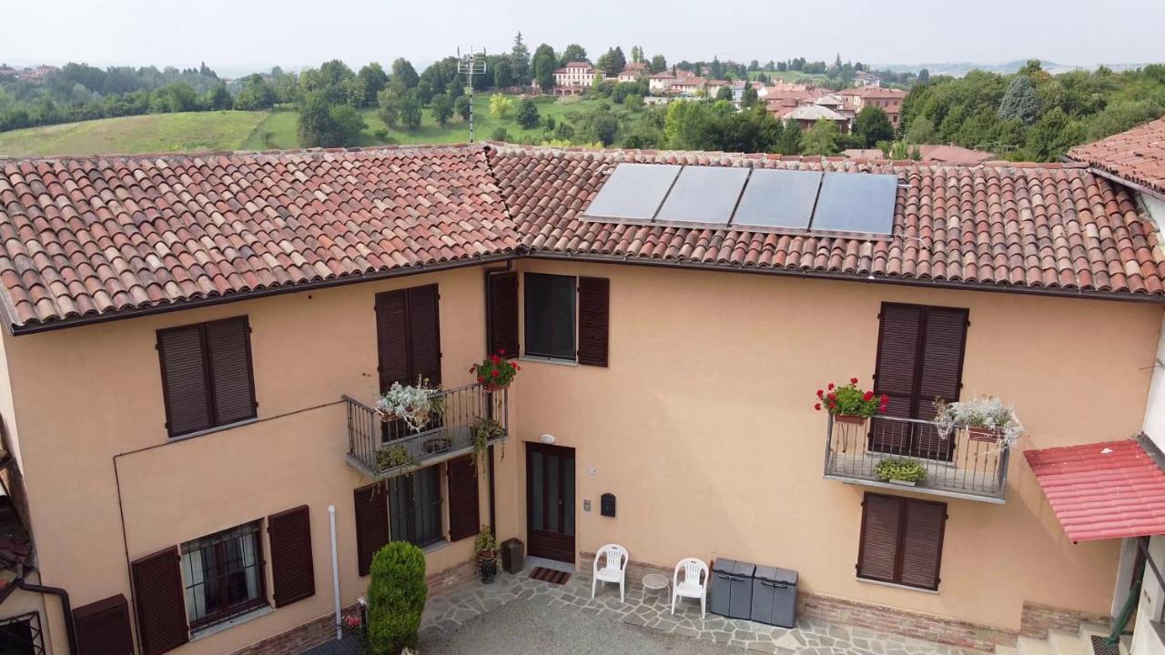 Casa Graziella- Appartamenti Vacanze Portacomaro Exterior foto